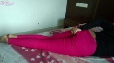 Hot girl ki padosi se desi chudai masti karte hue video
