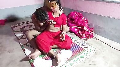 Bibi ki suhaagraat par Hindi mai pahli chudai bf