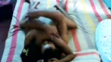 Chudakkad bhabhi ne condo laga kar devar se chudai kari