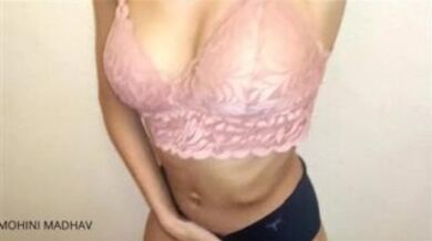 Mohini bhabhi ne chudai ka maza kaale lund se liya