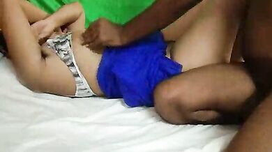 Chudasi bhabhi ki ghar mai devar se Hindi xxx porn