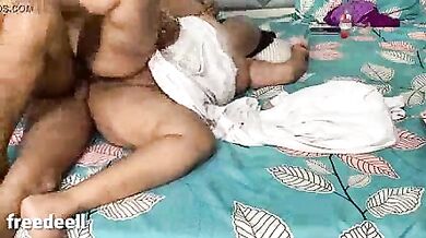 Natkhat bua aur bhatije ka gharelu sex game