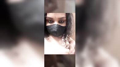 Chudakad mausi ne papa se bur chudai ka khel khela