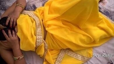 Naughty chore ne padosi ki sexy wife se raat mai chut chudai ki