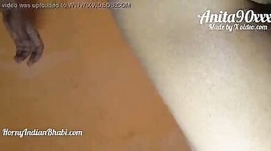 Ghar par khubsurat maid se sex ka Indian fuck scandal