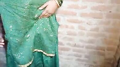 Bhabhi ko garbhwati banane ke liye devar ne chut chudai ki