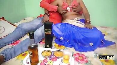 Padosi aunty ke saath dhasu chudai ki Hindi blue film