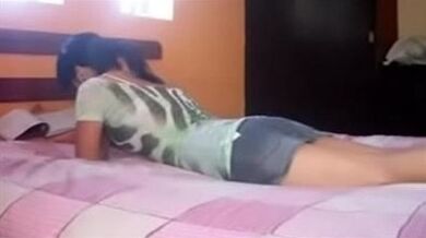 College mai Punjabi hot girl ki senior se desi chudai xxx
