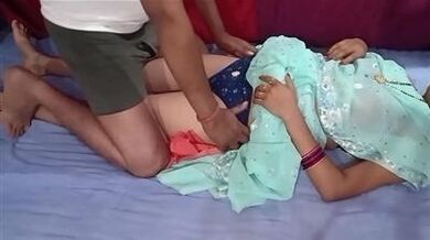 Sexy bhabhi ka devar se ghar par tabad tod pussy fuck