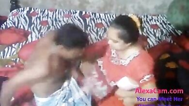 बुआ और भतीजे के मस्तराम मस्ती की इन्सेस्ट सेक्स क्लिप