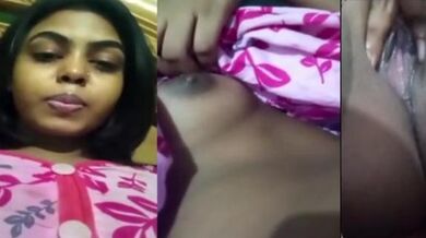 Village hawasi girl chuchi aur munda chut dikhayi lover ko