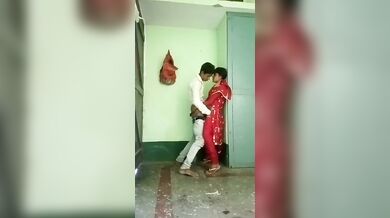 Dehati ladki ki chudai khade khade kiya lover uske ghar par