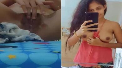 South Indian girlfriend sexy boobs ke sath khelti hai nangi