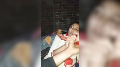 Dehati randi ne camera ke samne chodne nahi diya tharki ko