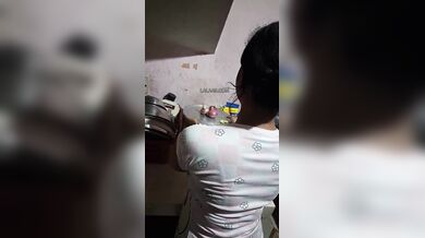 Gaon ki jawan biwi chudai masti karti hai chapri dost sath
