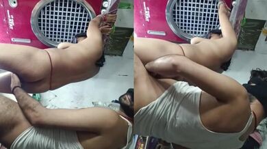 Cooler samne khada karke bhabhi ki chudai kiya devar ne clip