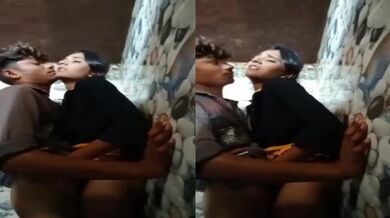 Bina condom ke ladki ki chut choda dehati ladka bathroom me